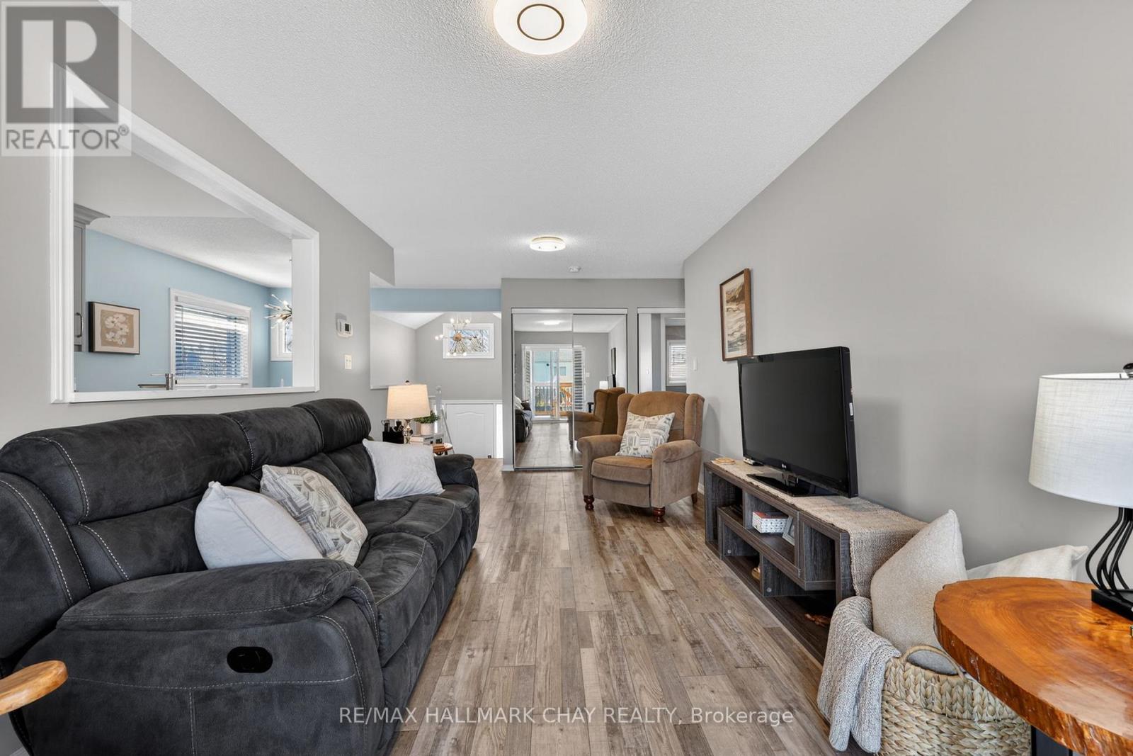 194 Wessenger Drive, Barrie (Holly), Ontario  L4N 8N9 - Photo 11 - S13049714