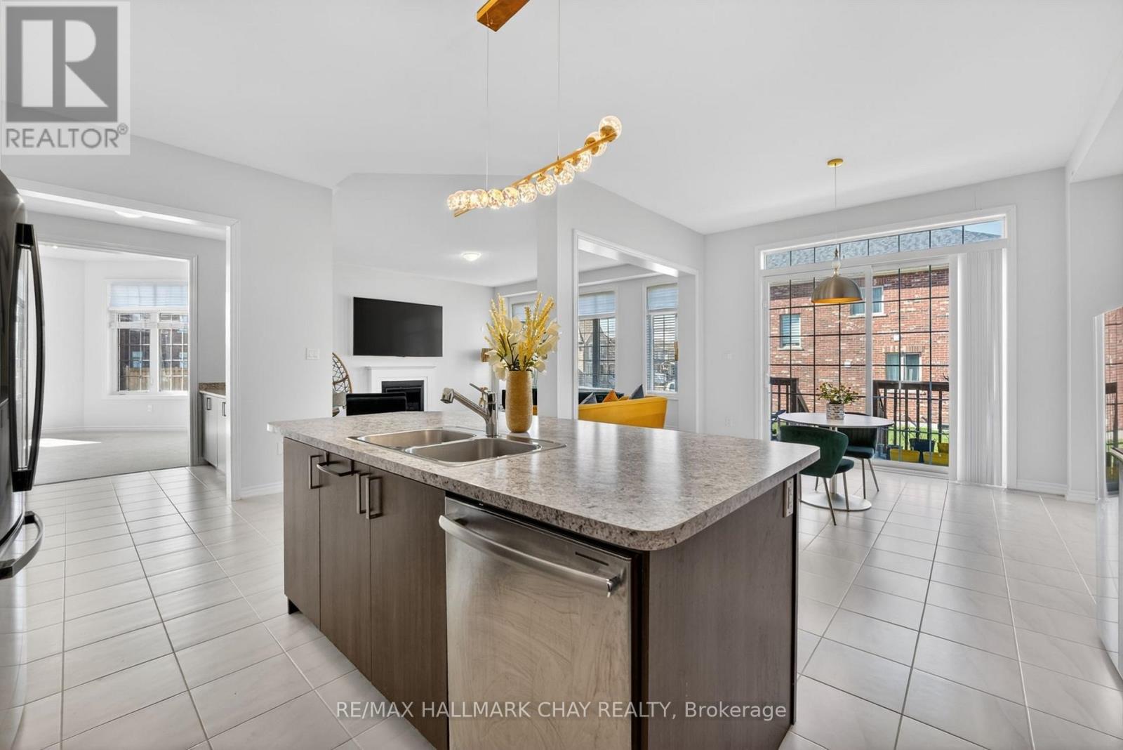 12 Thompson Way, Springwater (Centre Vespra), Ontario  L9X 2A5 - Photo 12 - S13049728