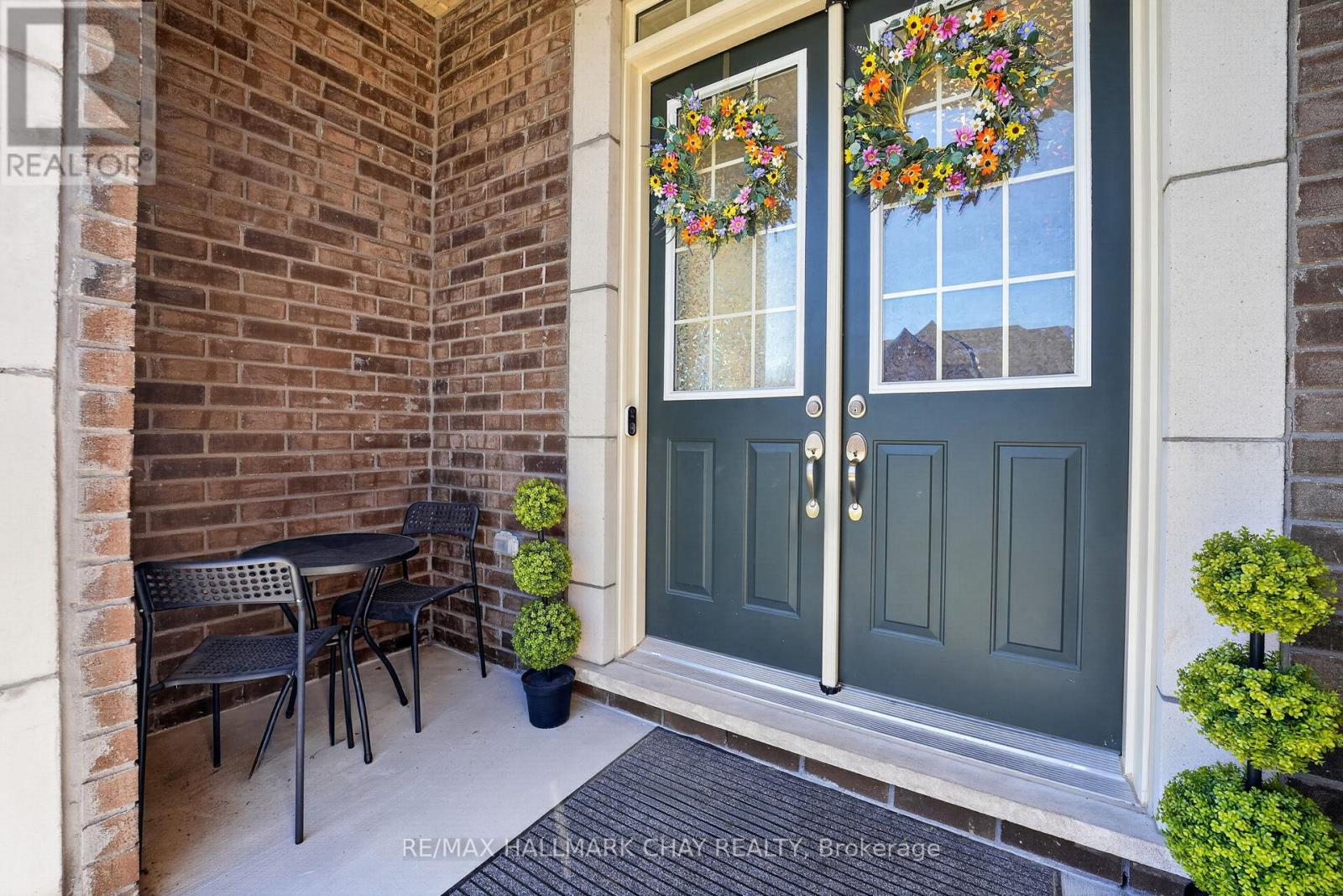 12 Thompson Way, Springwater (Centre Vespra), Ontario  L9X 2A5 - Photo 3 - S13049728