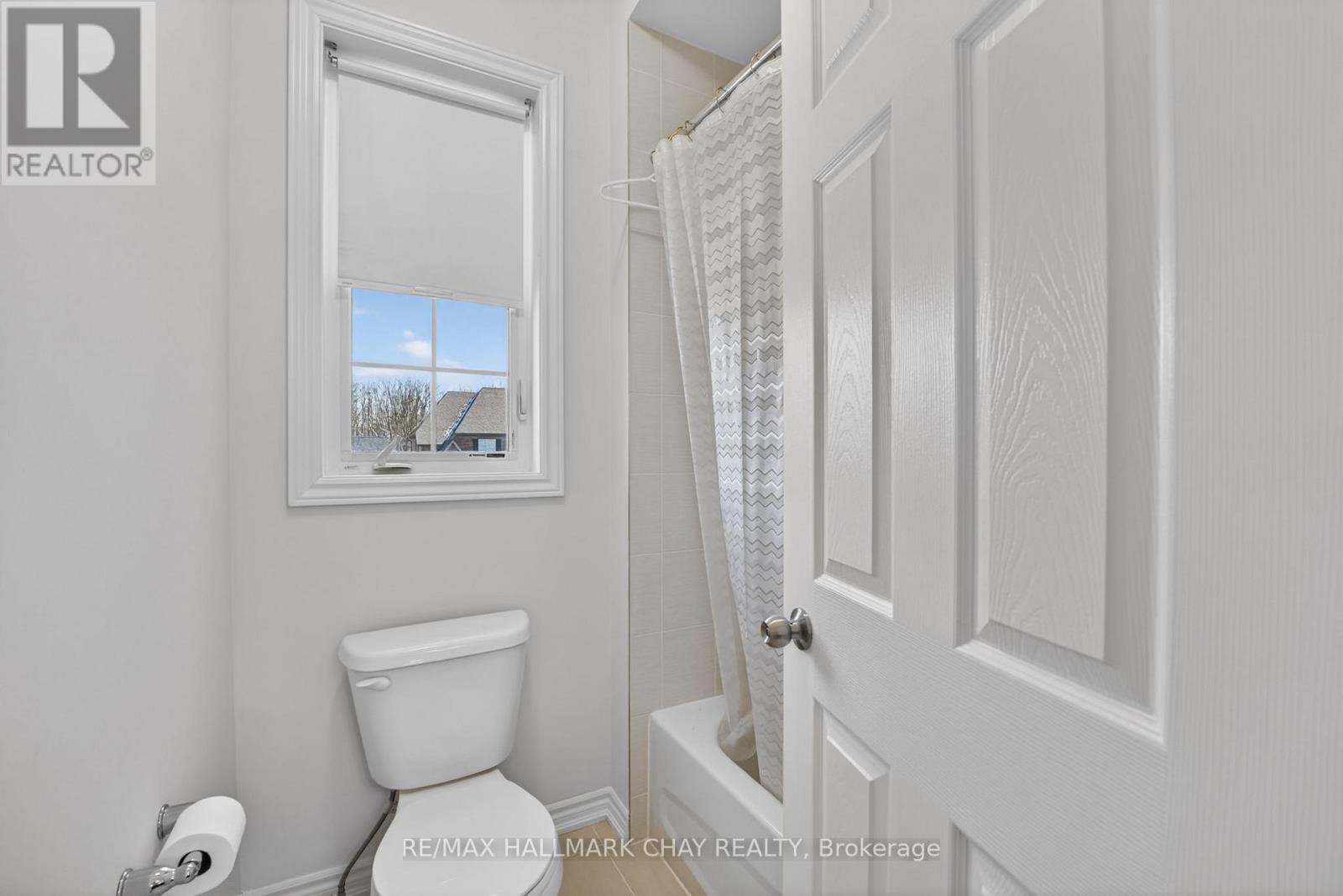 12 Thompson Way, Springwater (Centre Vespra), Ontario  L9X 2A5 - Photo 33 - S13049728