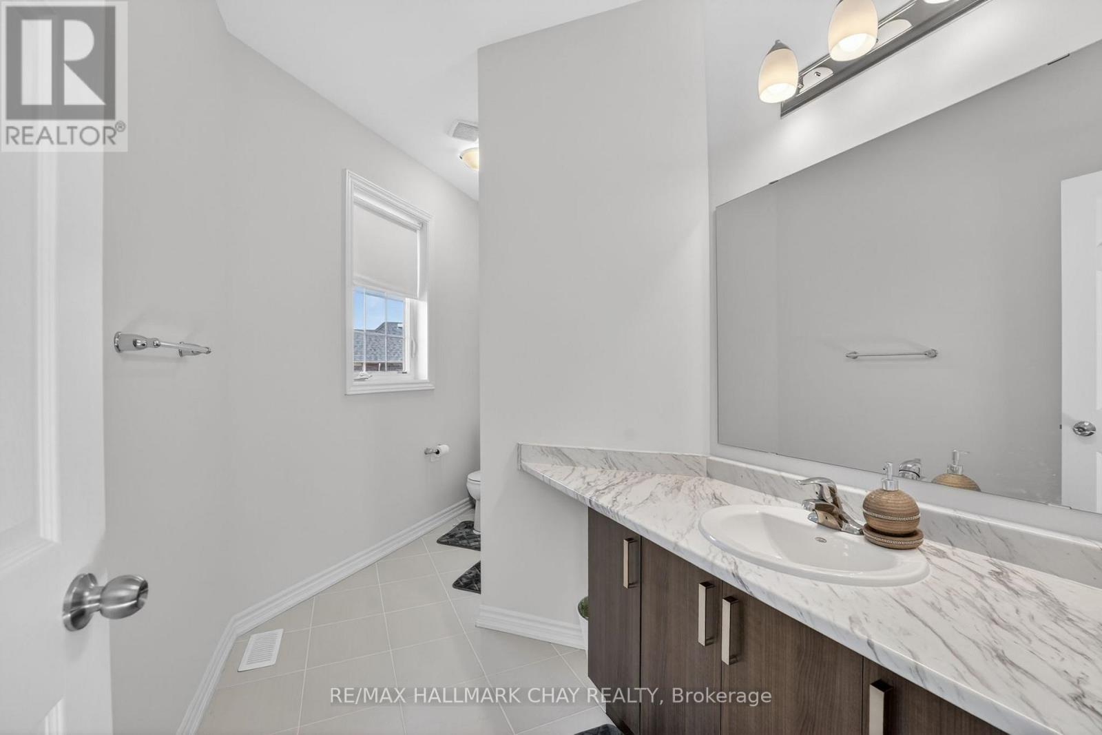 12 Thompson Way, Springwater (Centre Vespra), Ontario  L9X 2A5 - Photo 35 - S13049728