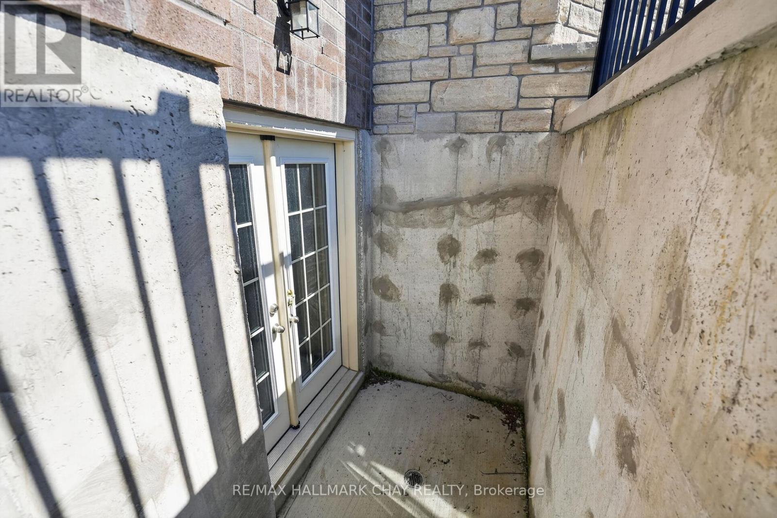 12 Thompson Way, Springwater (Centre Vespra), Ontario  L9X 2A5 - Photo 40 - S13049728