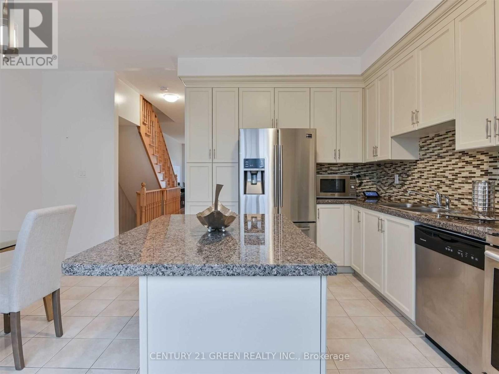 41 Cedar Lake Crescent, Brampton, Ontario  L6Y 0P9 - Photo 12 - W13047228