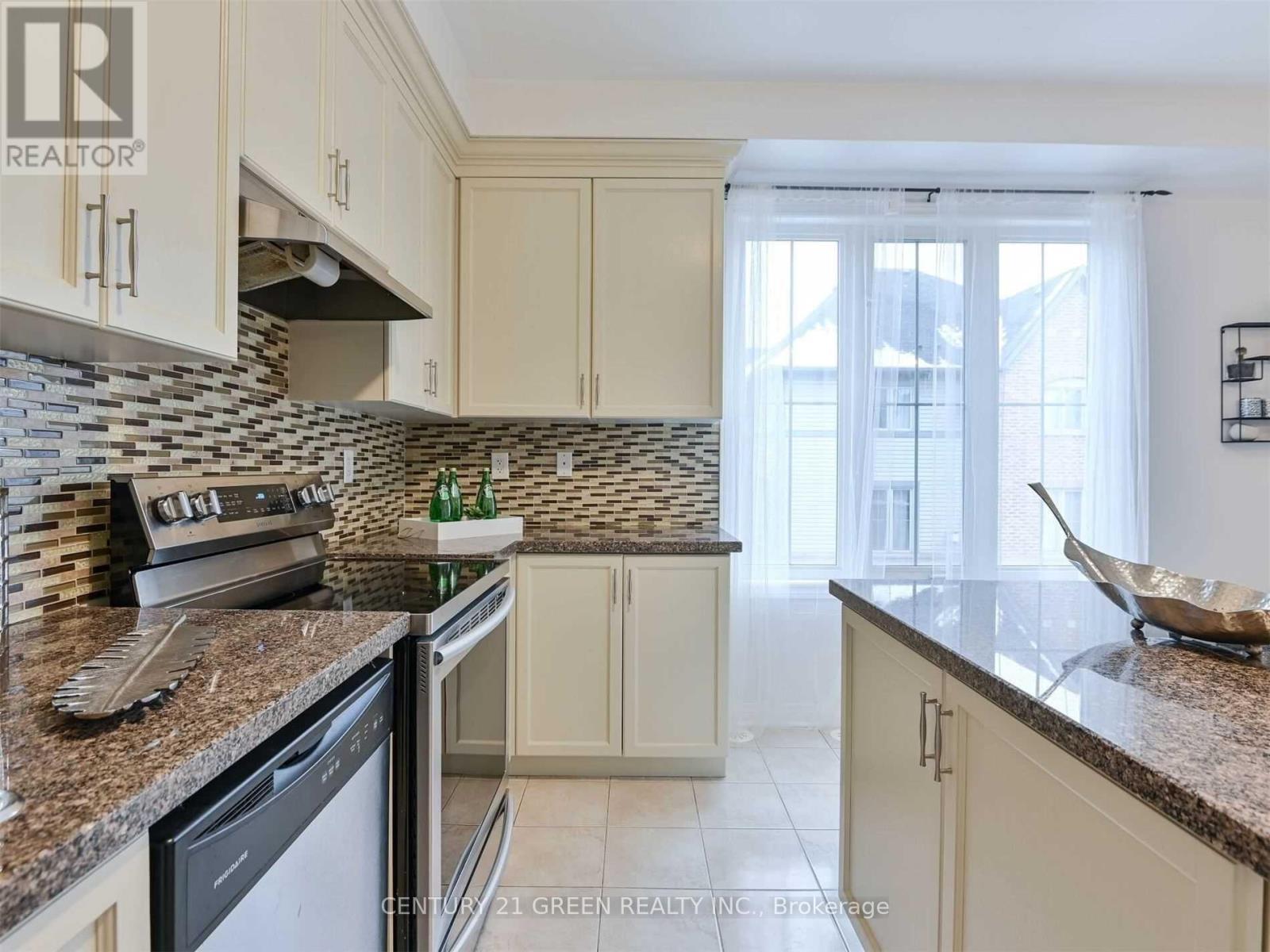 41 Cedar Lake Crescent, Brampton, Ontario  L6Y 0P9 - Photo 13 - W13047228