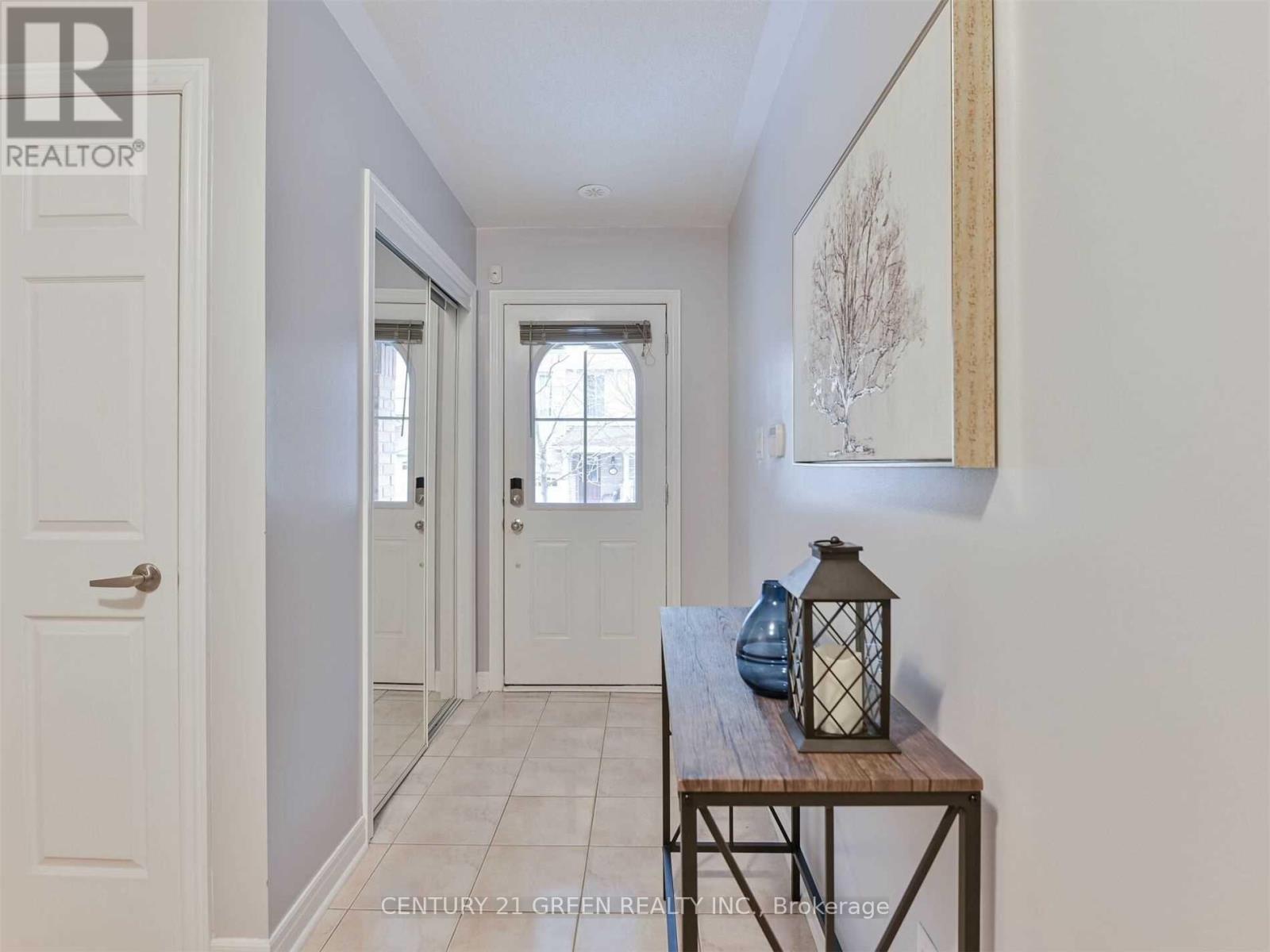 41 Cedar Lake Crescent, Brampton, Ontario  L6Y 0P9 - Photo 2 - W13047228