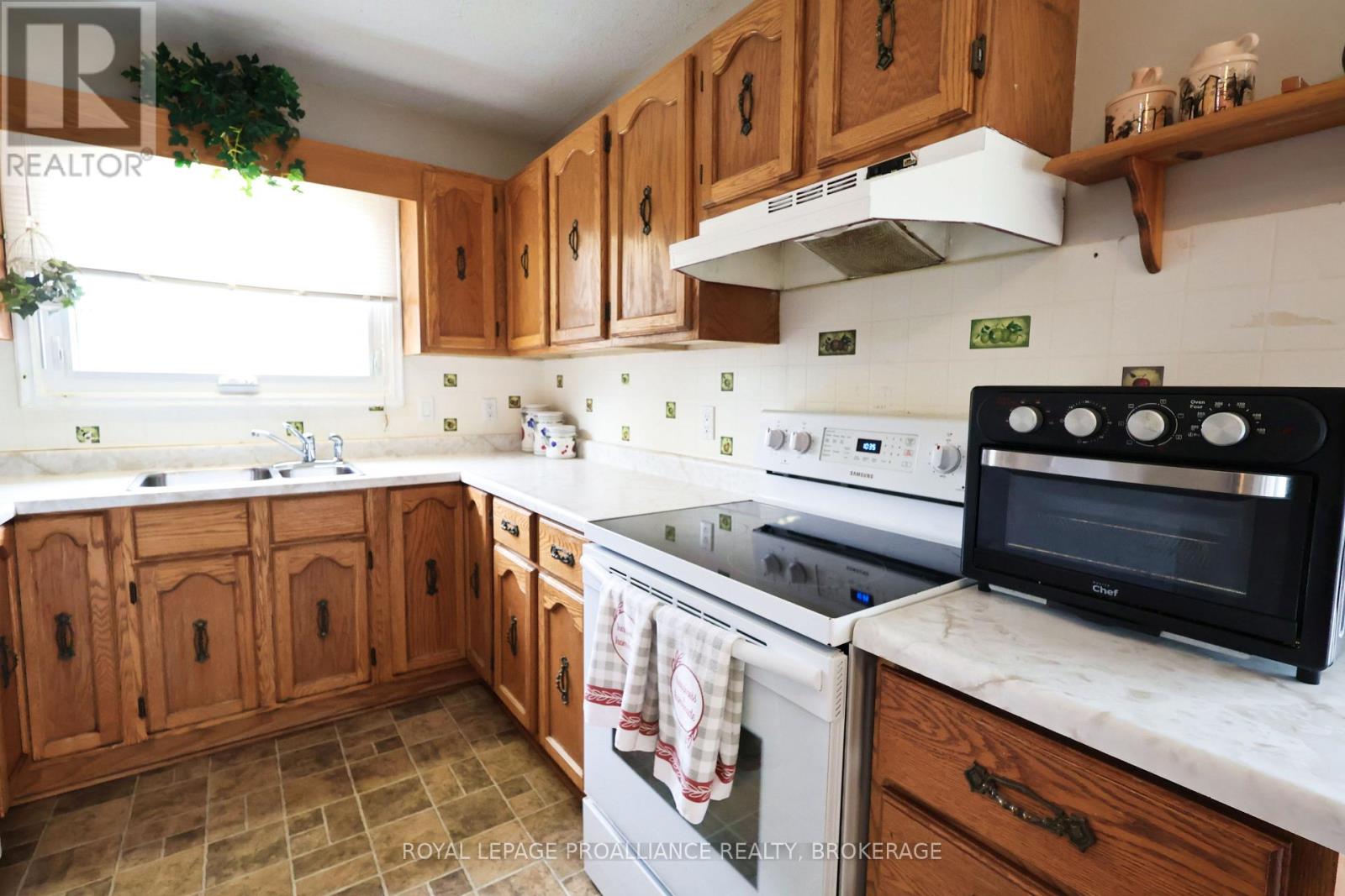 23 Reid Street, Greater Napanee, Ontario  K7R 3T9 - Photo 11 - X13049384