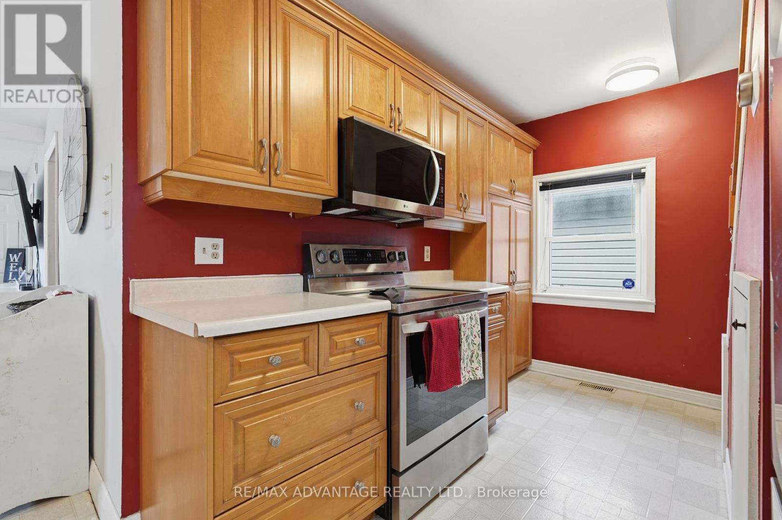 186 Emerson Avenue, London South, Ontario  N5Z 3L7 - Photo 13 - X13047168