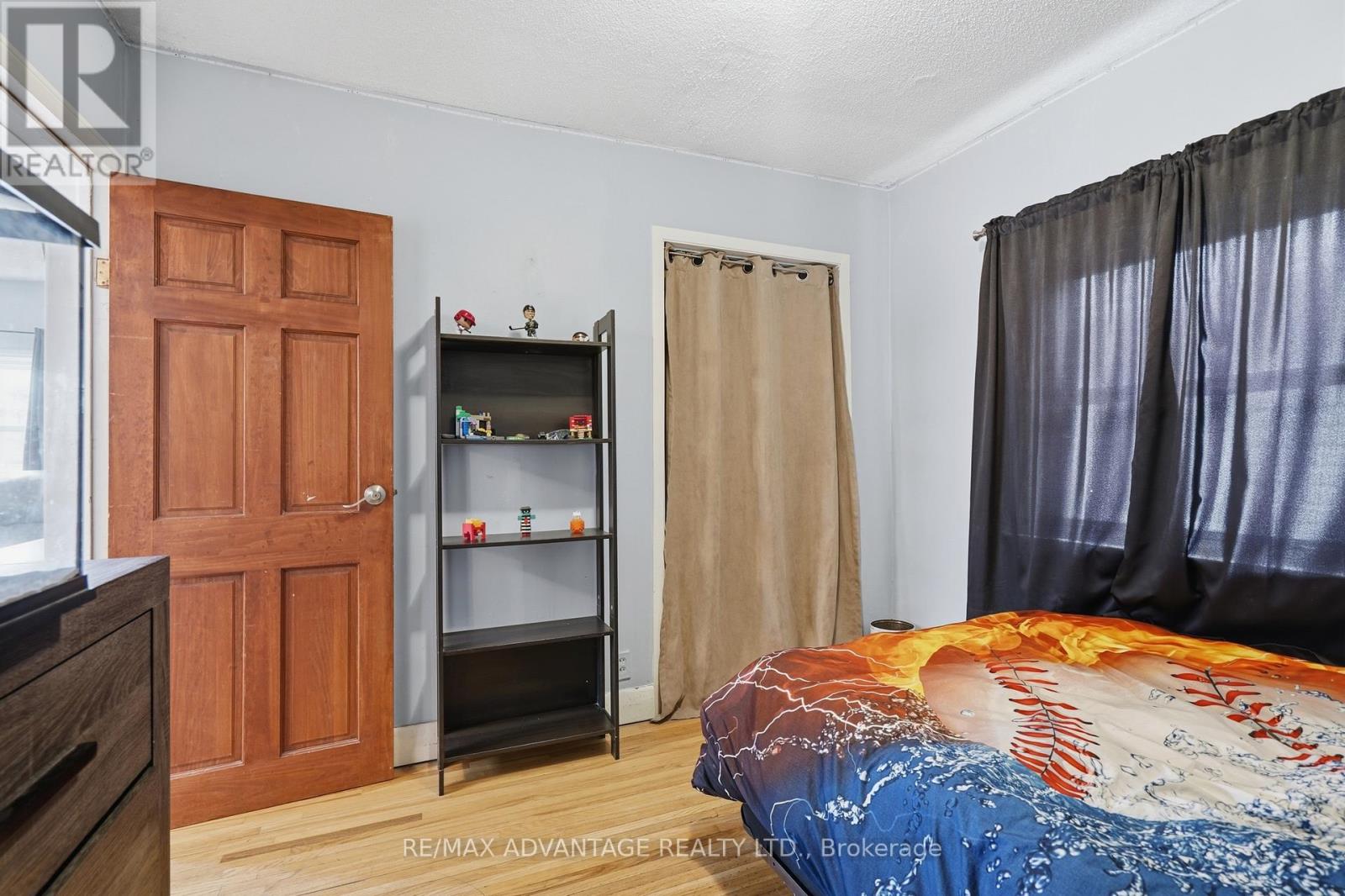 186 Emerson Avenue, London South, Ontario  N5Z 3L7 - Photo 18 - X13047168