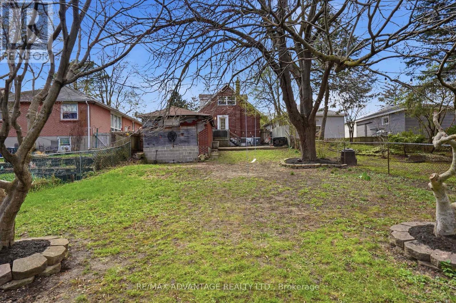 186 Emerson Avenue, London South, Ontario  N5Z 3L7 - Photo 41 - X13047168