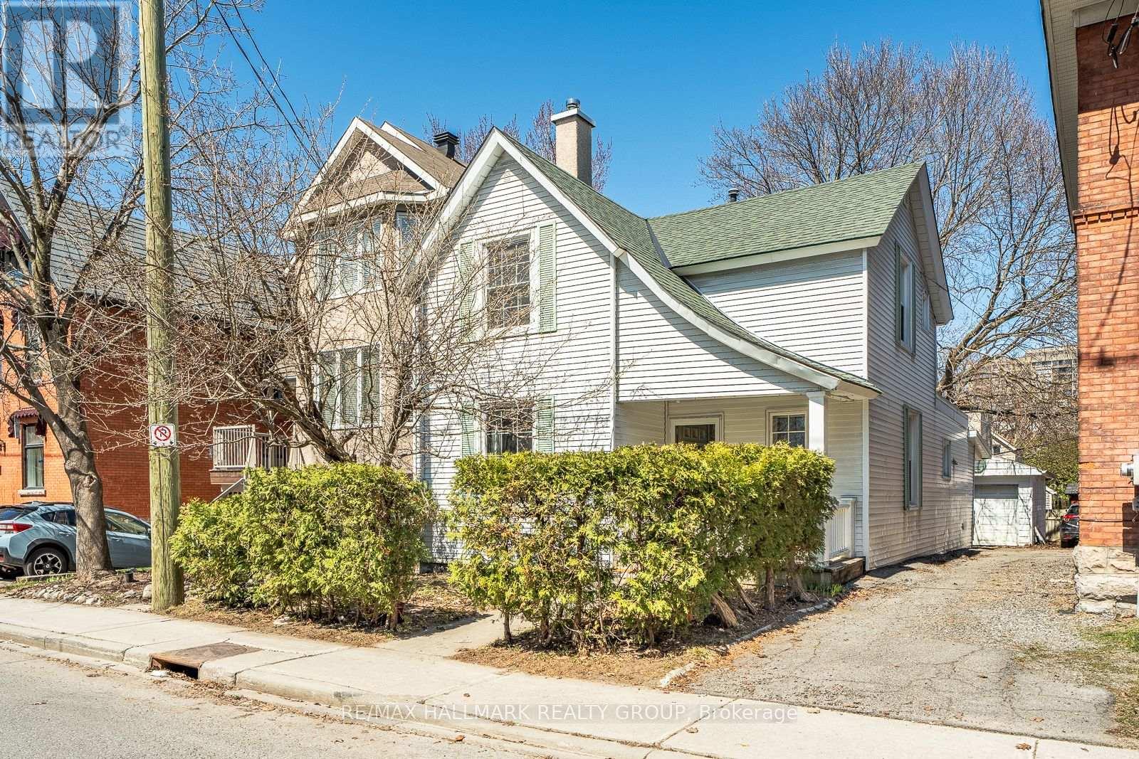 89 Waverley Street, Ottawa, Ontario  K2P 0V1 - Photo 2 - X13048780