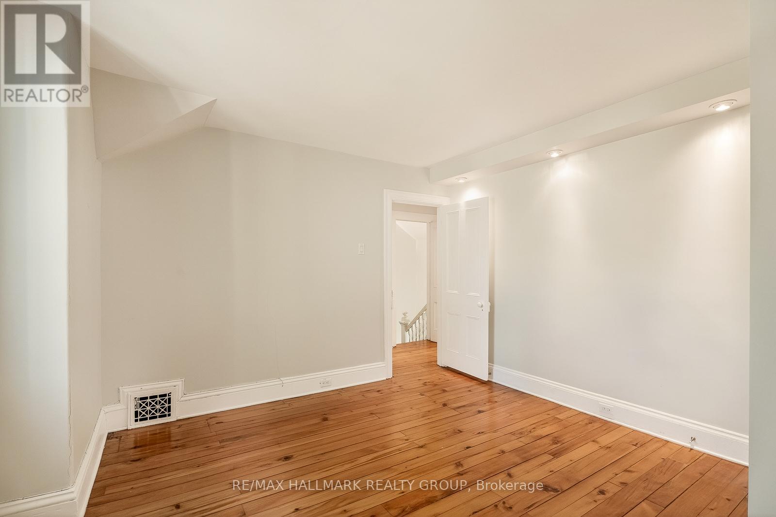 89 Waverley Street, Ottawa, Ontario  K2P 0V1 - Photo 33 - X13048780