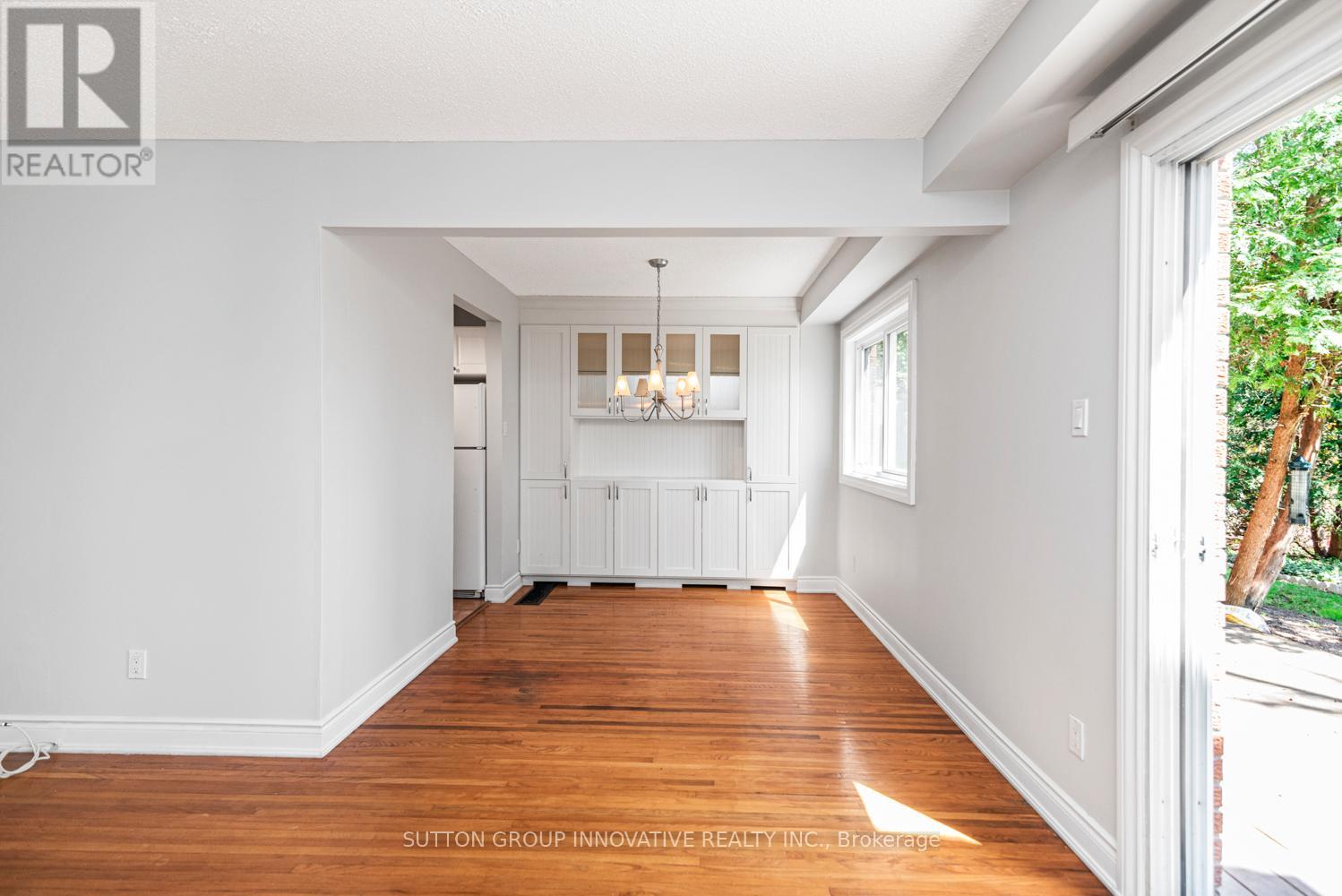 4 - 457 Woodview Road, Burlington, Ontario  L7N 2Z9 - Photo 12 - W13049648