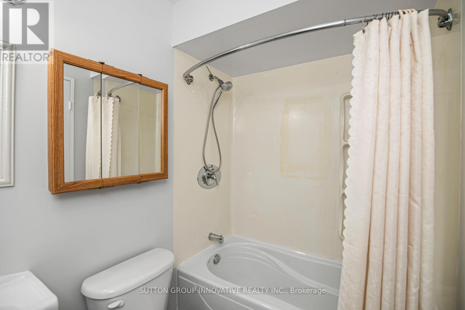 4 - 457 Woodview Road, Burlington, Ontario  L7N 2Z9 - Photo 29 - W13049648