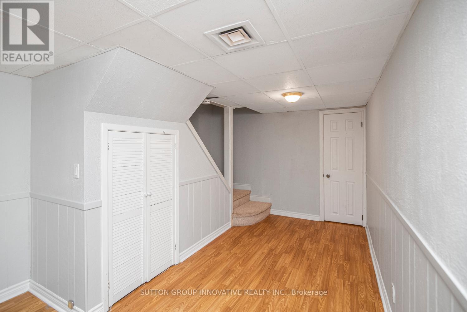 4 - 457 Woodview Road, Burlington, Ontario  L7N 2Z9 - Photo 31 - W13049648