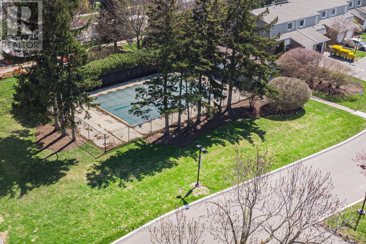 4 - 457 Woodview Road, Burlington, Ontario  L7N 2Z9 - Photo 42 - W13049648