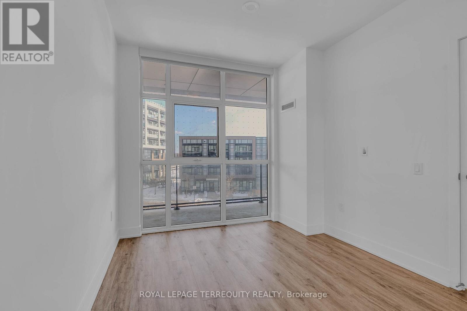 326 - 50 George Butchart Drive, Toronto (Downsview-Roding-Cfb), Ontario  M3K 0C9 - Photo 13 - W13049694