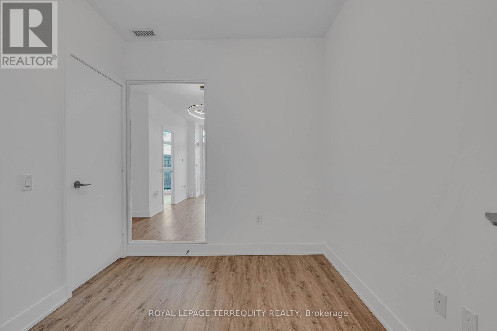 326 - 50 George Butchart Drive, Toronto (Downsview-Roding-Cfb), Ontario  M3K 0C9 - Photo 17 - W13049694