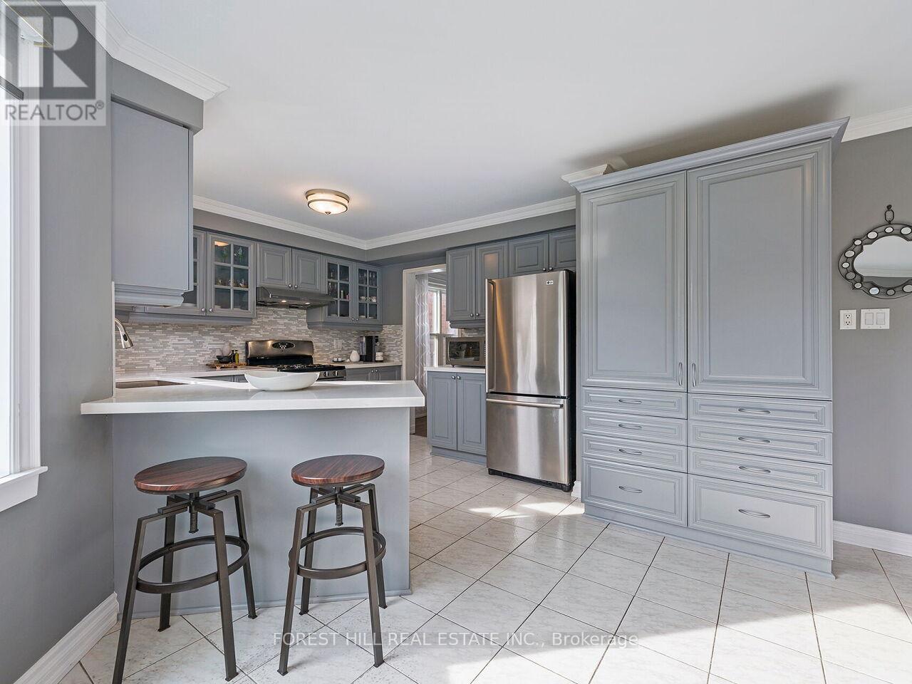 4174 ROSSLAND CRESCENT Mississauga (Erin Mills), ON L5L 4B5