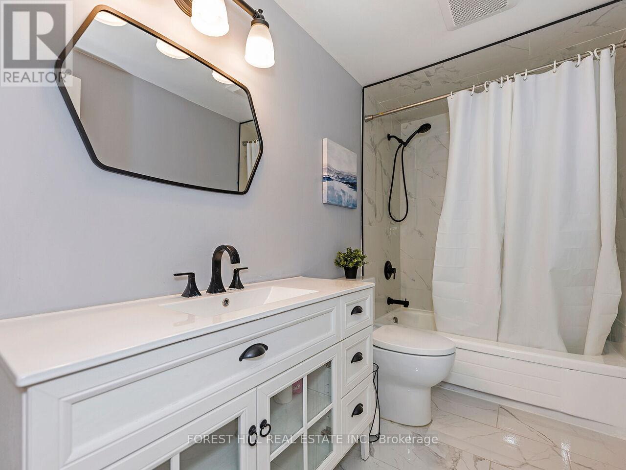 4174 ROSSLAND CRESCENT Mississauga (Erin Mills), ON L5L 4B5