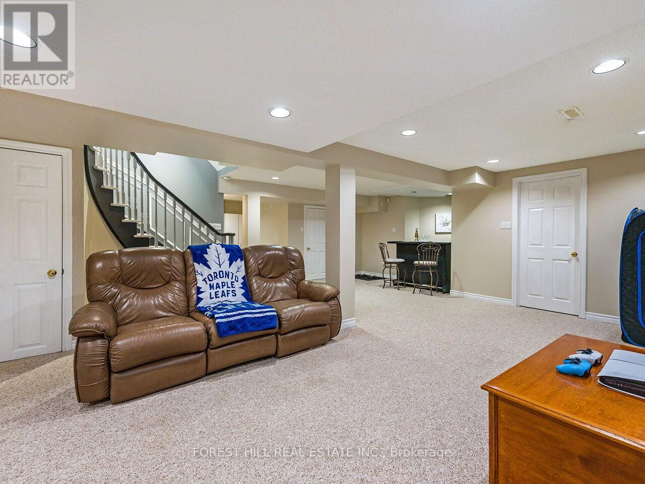 4174 ROSSLAND CRESCENT Mississauga (Erin Mills), ON L5L 4B5