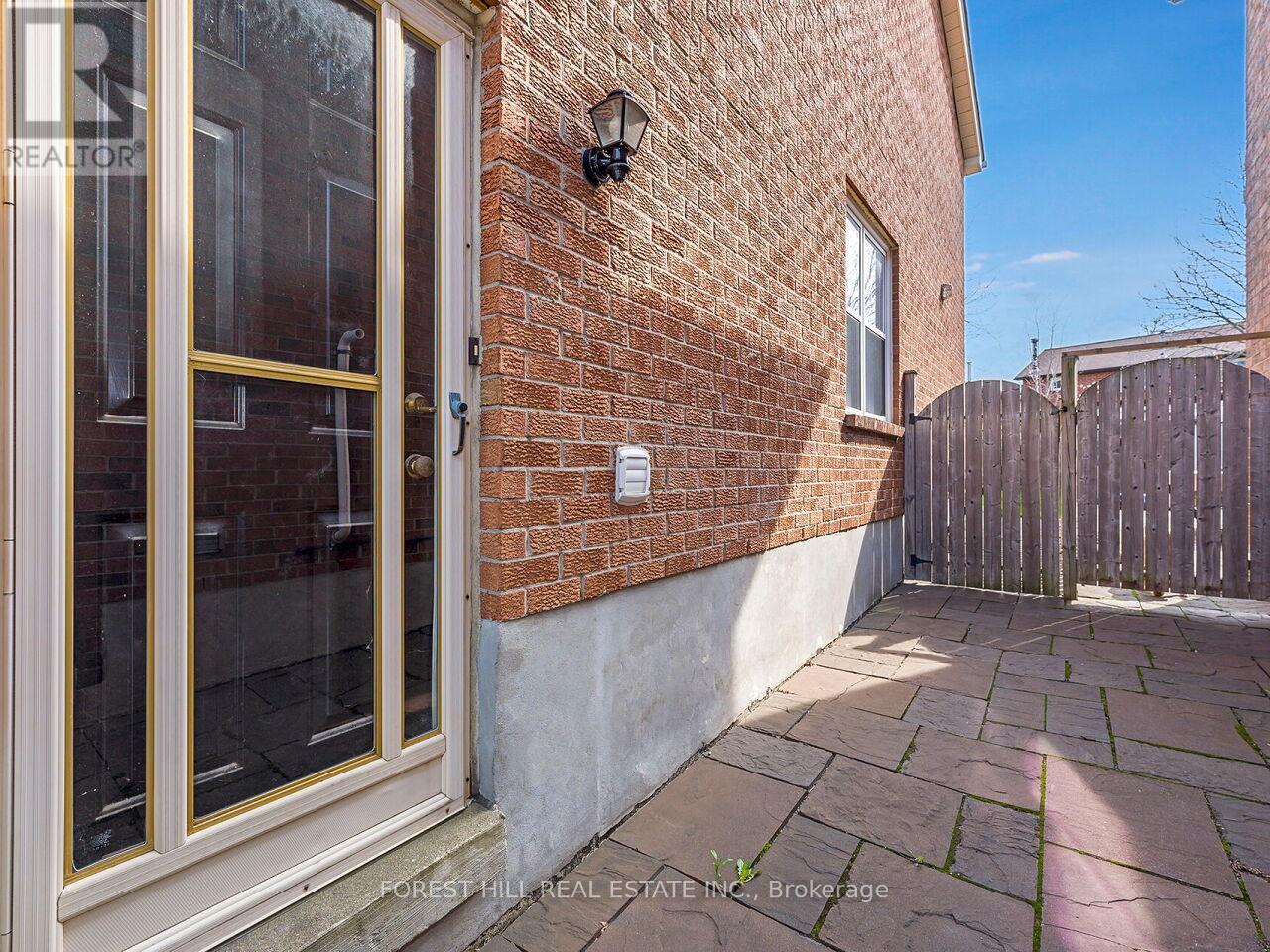 4174 ROSSLAND CRESCENT Mississauga (Erin Mills), ON L5L 4B5