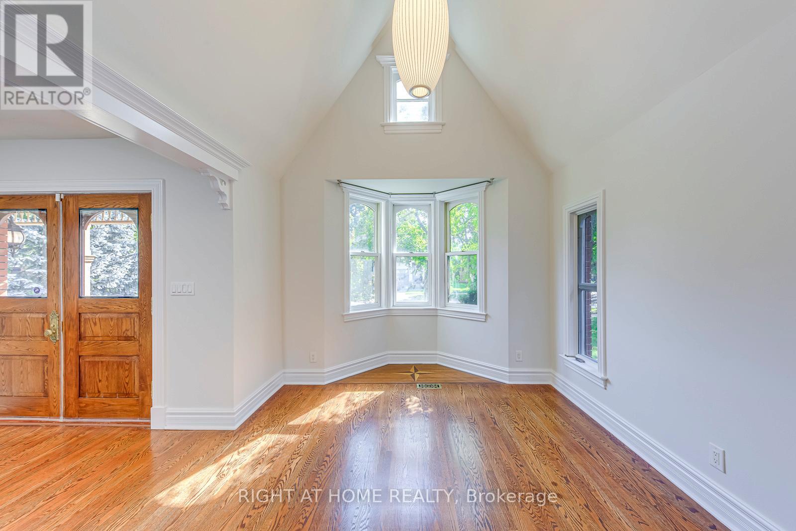 435 Maple Avenue, Oakville, Ontario  L6J 2J2 - Photo 4 - W13049742