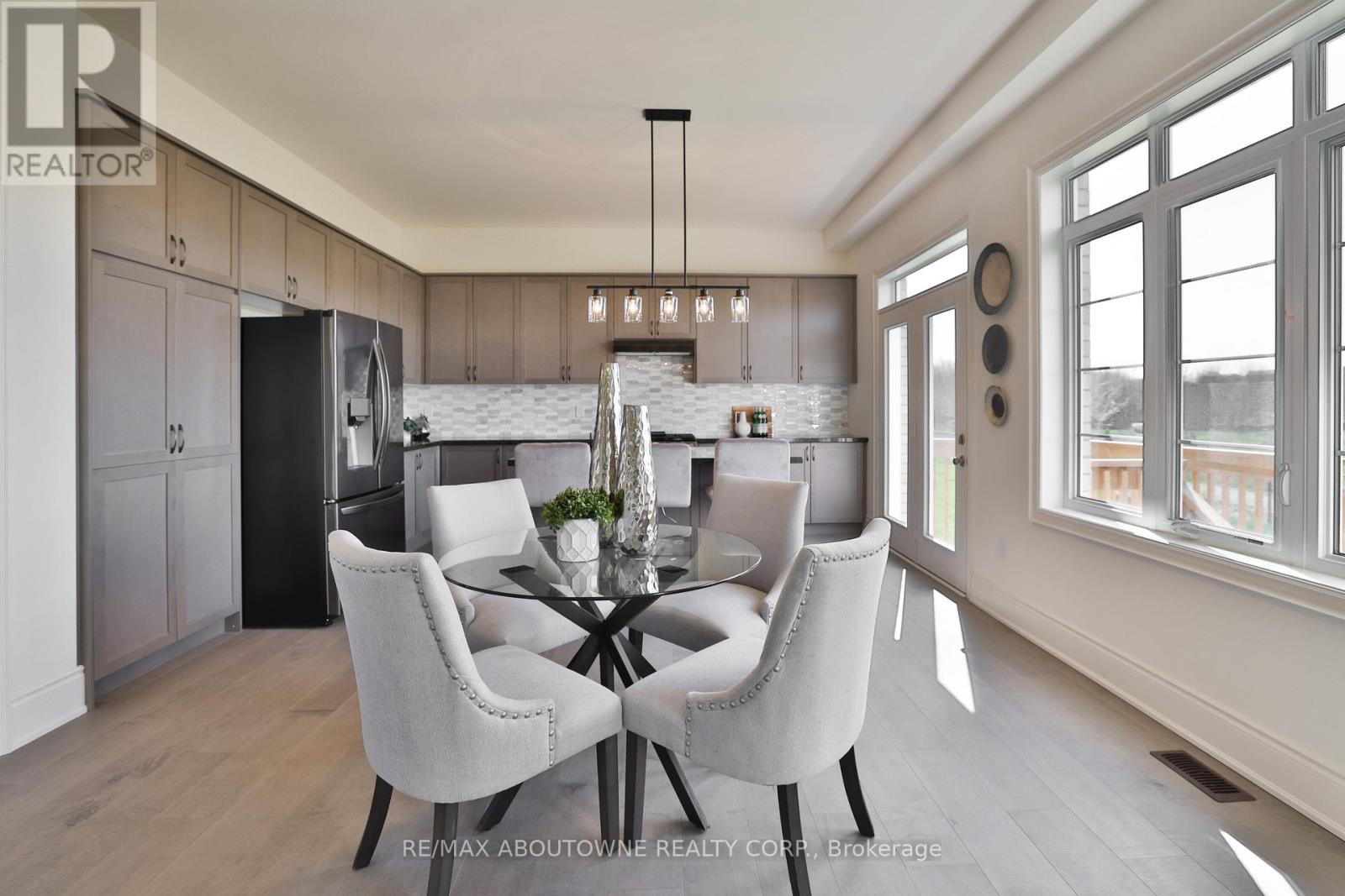 37 North Park Boulevard, Oakville, Ontario  L6M 0W8 - Photo 14 - W13049796