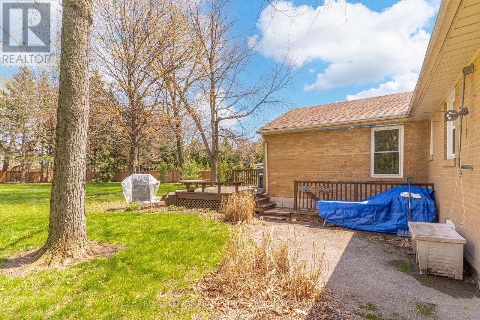 561 Maplehurst Avenue, Oakville, Ontario  L6L 4Y8 - Photo 19 - W13049804