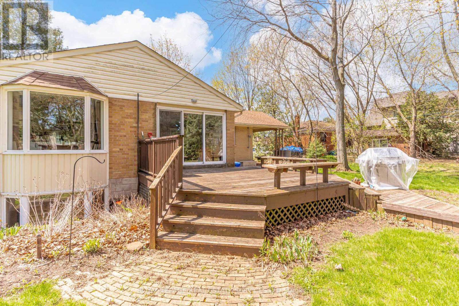 561 Maplehurst Avenue, Oakville, Ontario  L6L 4Y8 - Photo 21 - W13049804