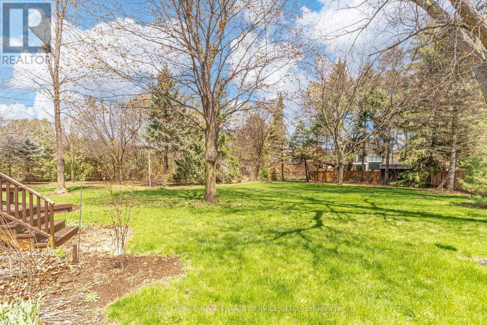 561 Maplehurst Avenue, Oakville, Ontario  L6L 4Y8 - Photo 23 - W13049804