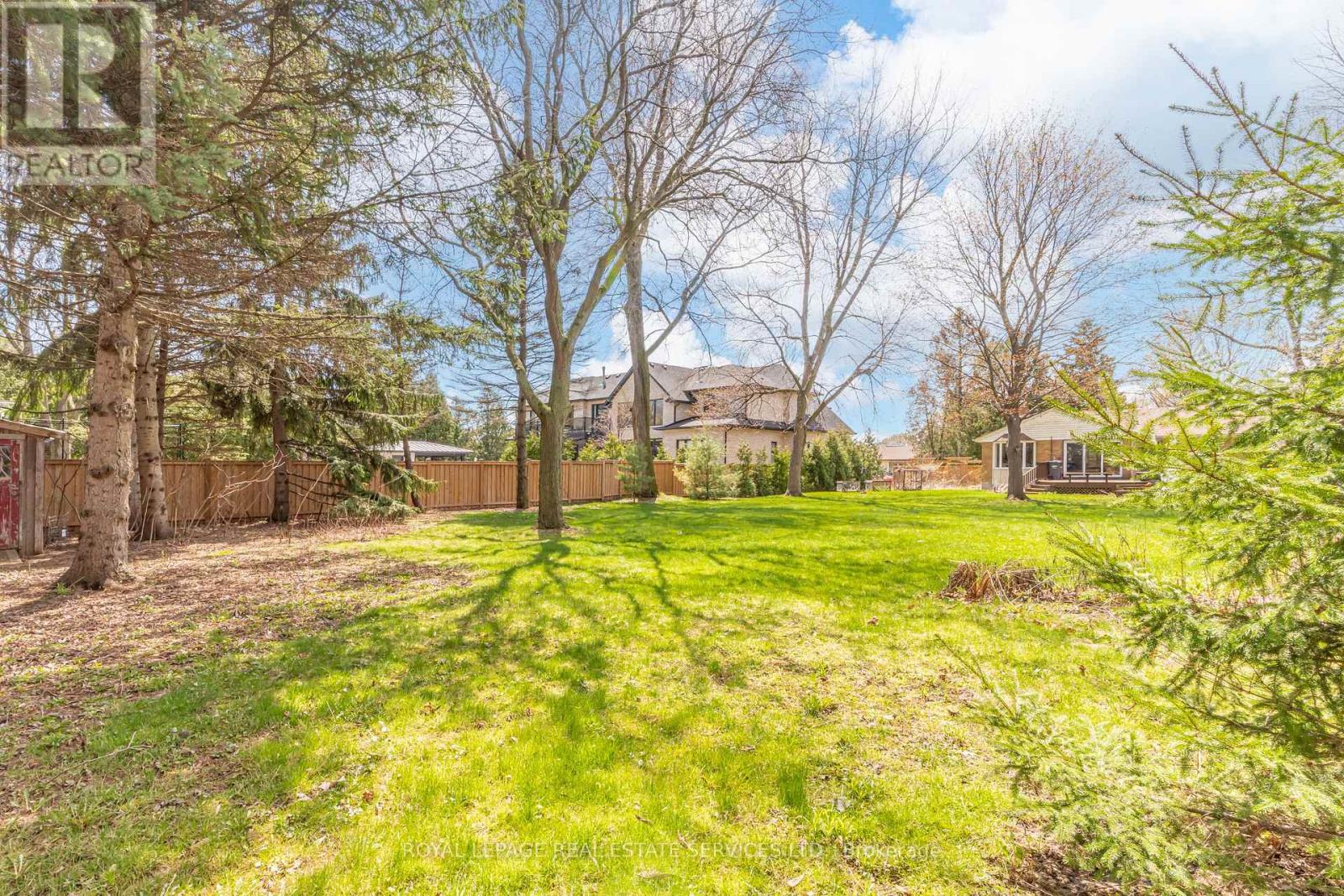 561 Maplehurst Avenue, Oakville, Ontario  L6L 4Y8 - Photo 28 - W13049804