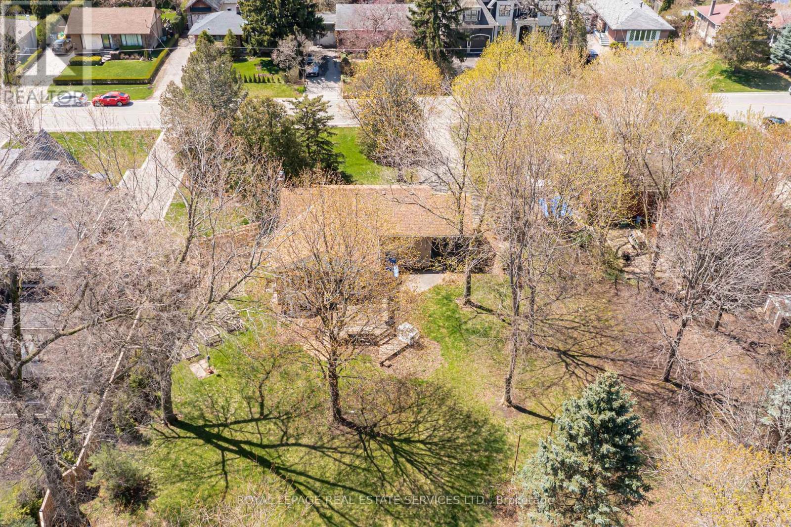 561 Maplehurst Avenue, Oakville, Ontario  L6L 4Y8 - Photo 38 - W13049804