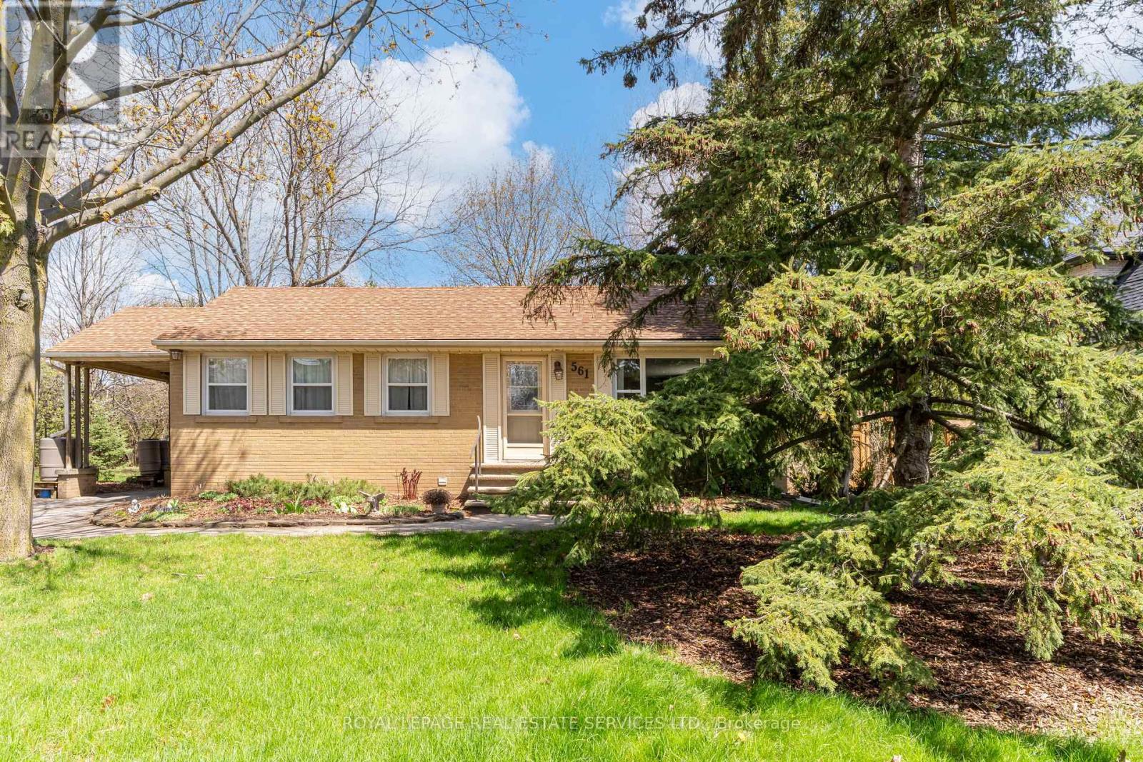 561 Maplehurst Avenue, Oakville, Ontario  L6L 4Y8 - Photo 7 - W13049804