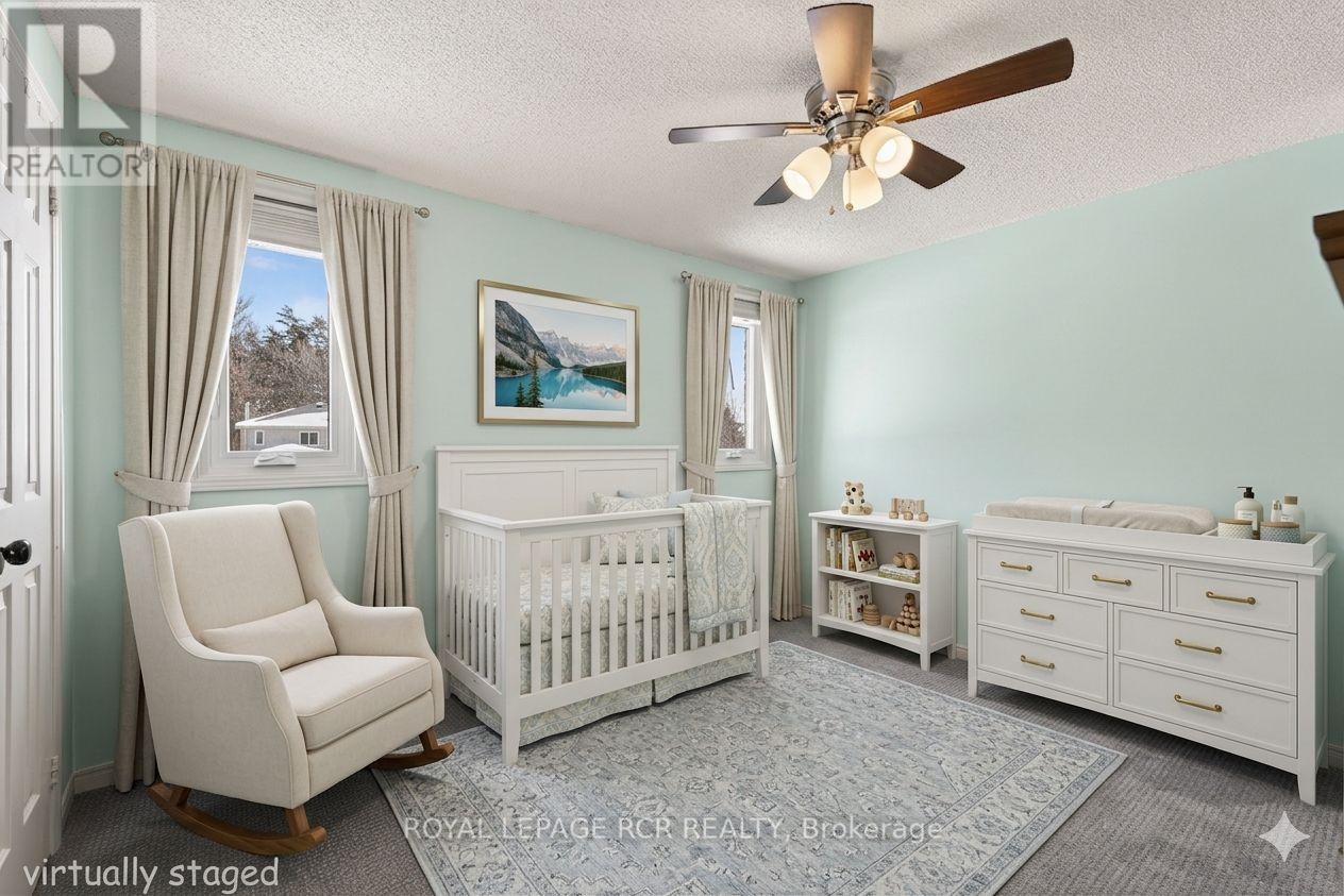 21 Webster Way, Halton Hills, Ontario  L7G 5J7 - Photo 19 - W13049820