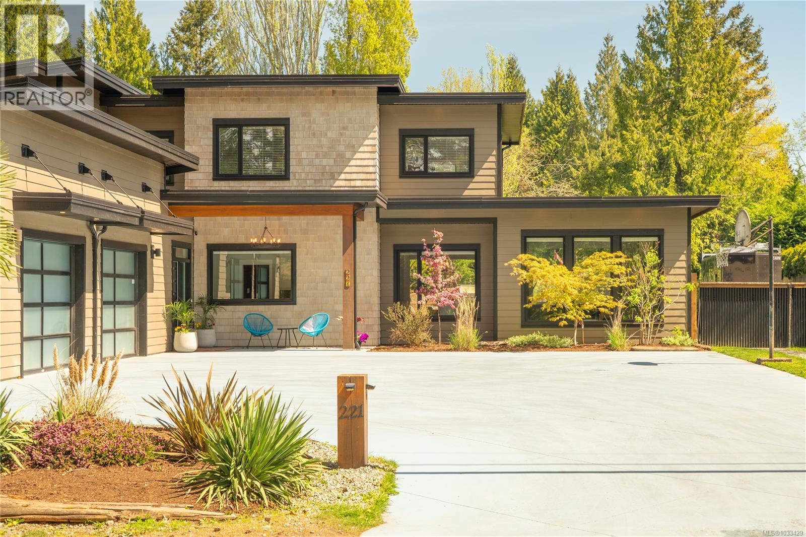 221 Holland Rd, Nanaimo, British Columbia