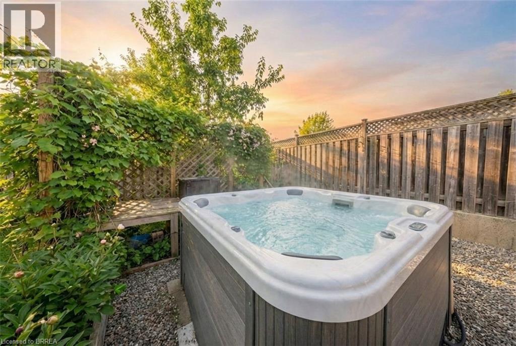 330 East 18th Street, Hamilton, Ontario  L9A 4P8 - Photo 23 - 40824352