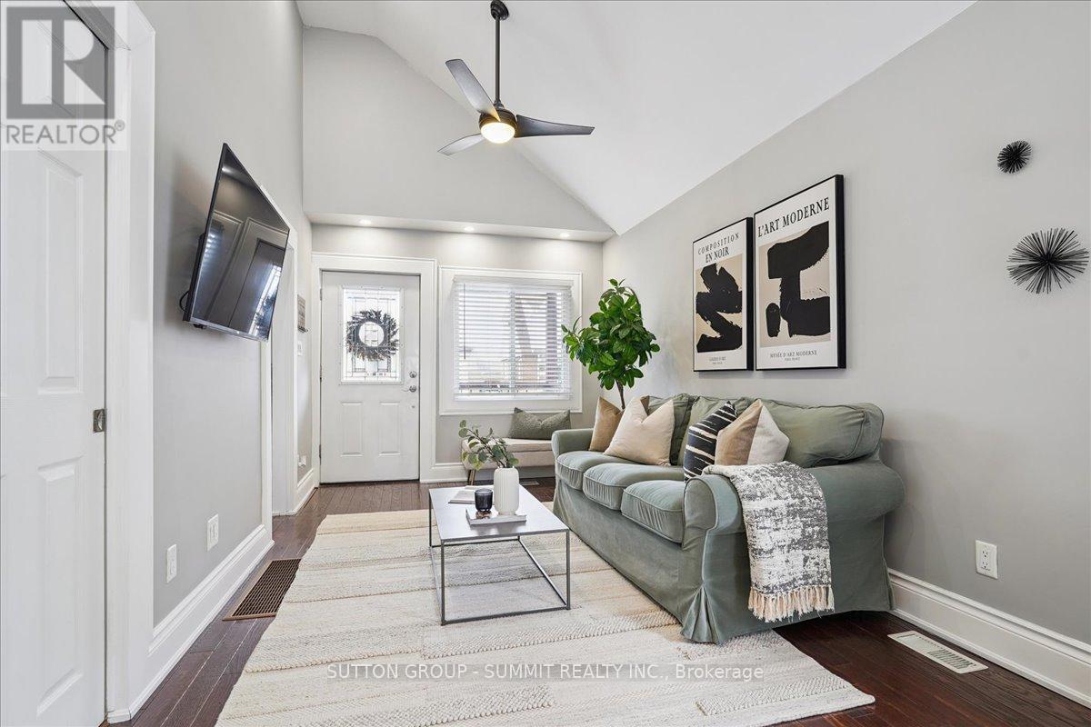 32 Allan Avenue, Hamilton, Ontario  L8H 2C9 - Photo 4 - X13049636