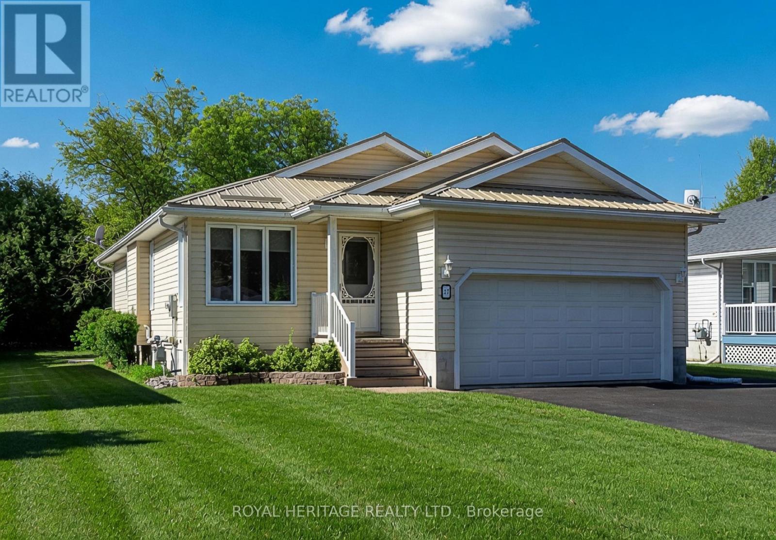 27 SOUTH MALONEY STREET, Marmora and Lake, Ontario