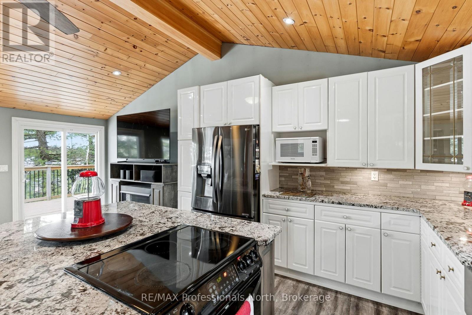 5543 Kennisis Lake Road, Dysart Et Al, Ontario  K0M 1S0 - Photo 17 - X13030428