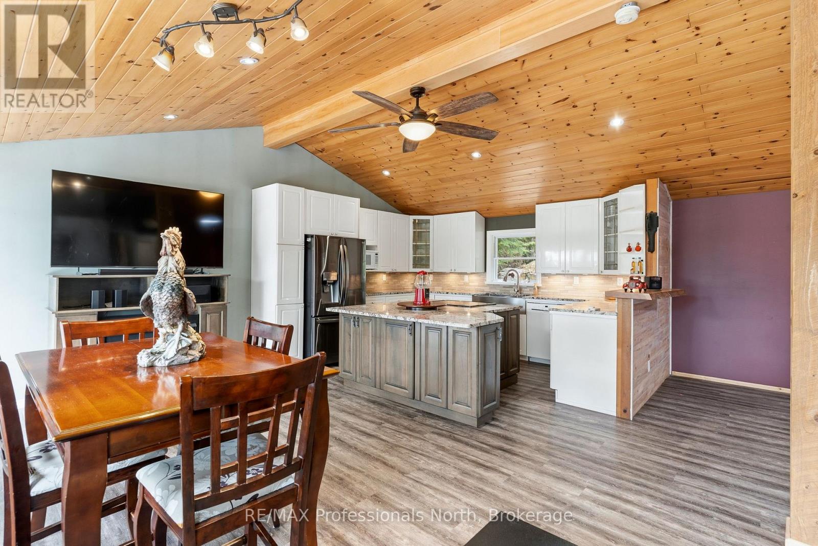 5543 Kennisis Lake Road, Dysart Et Al, Ontario  K0M 1S0 - Photo 12 - X13030428