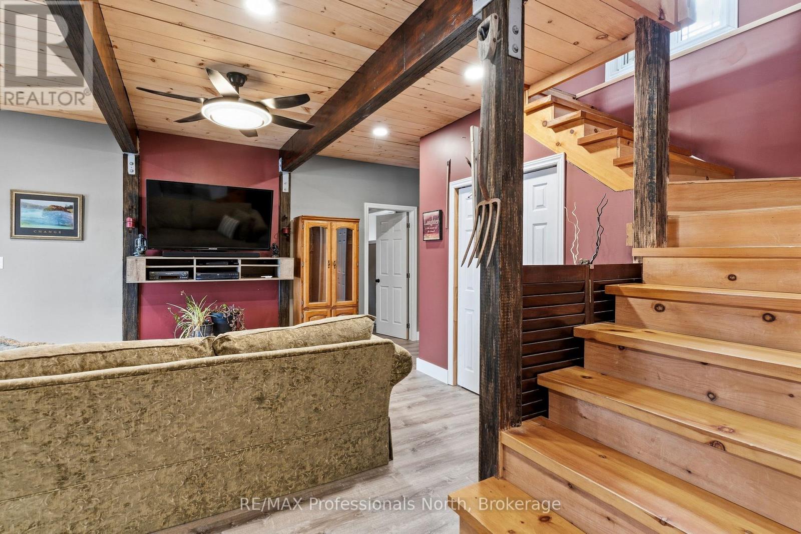 5543 Kennisis Lake Road, Dysart Et Al, Ontario  K0M 1S0 - Photo 24 - X13030428