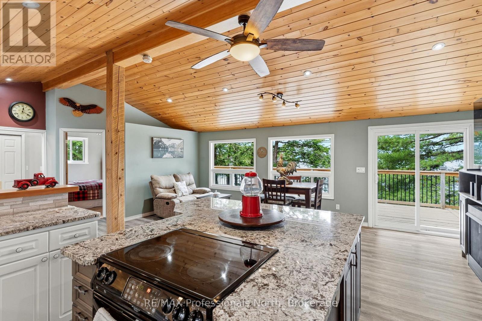 5543 Kennisis Lake Road, Dysart Et Al, Ontario  K0M 1S0 - Photo 18 - X13030428