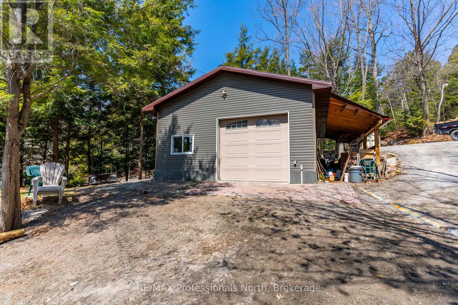 5543 Kennisis Lake Road, Dysart Et Al, Ontario  K0M 1S0 - Photo 2 - X13030428