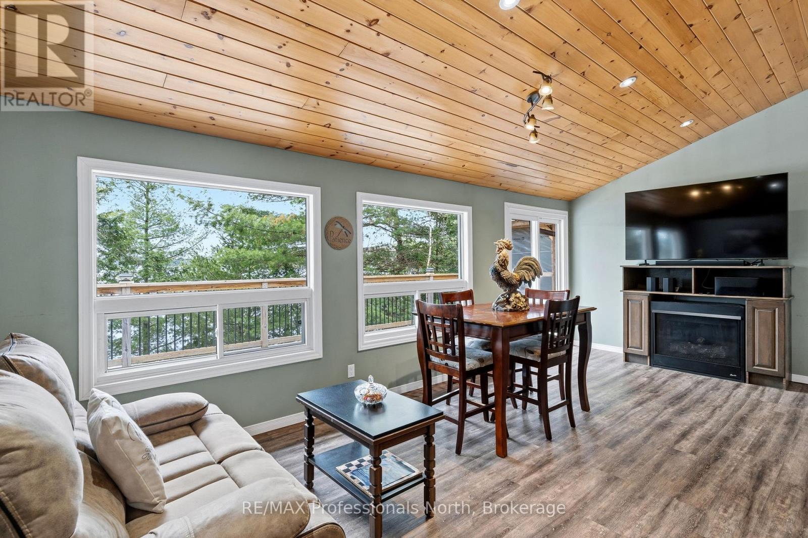 5543 Kennisis Lake Road, Dysart Et Al, Ontario  K0M 1S0 - Photo 10 - X13030428