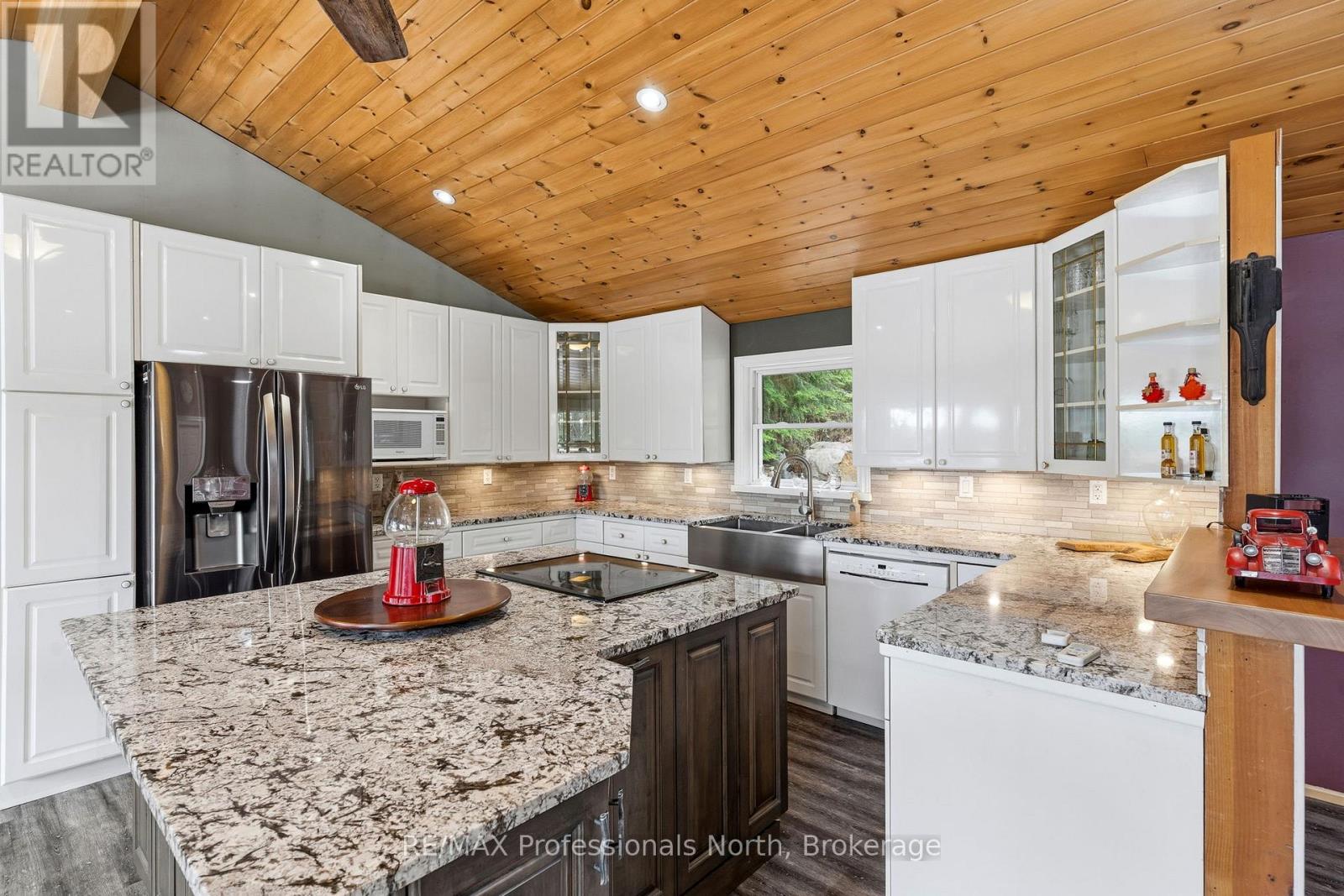 5543 Kennisis Lake Road, Dysart Et Al, Ontario  K0M 1S0 - Photo 13 - X13030428