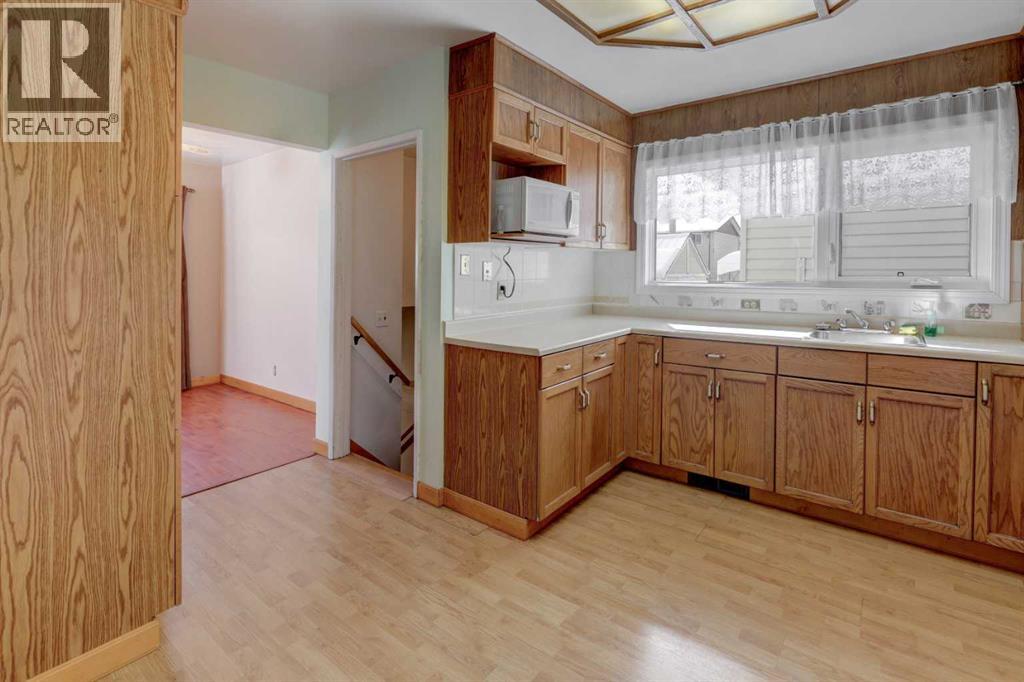 4513 Forman Crescent Se, Calgary, Alberta  T2A 2B1 - Photo 5 - A2297736