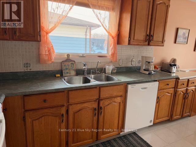 124 Blair Street, North Bay, Ontario  P1A 4E7 - Photo 7 - X12963024