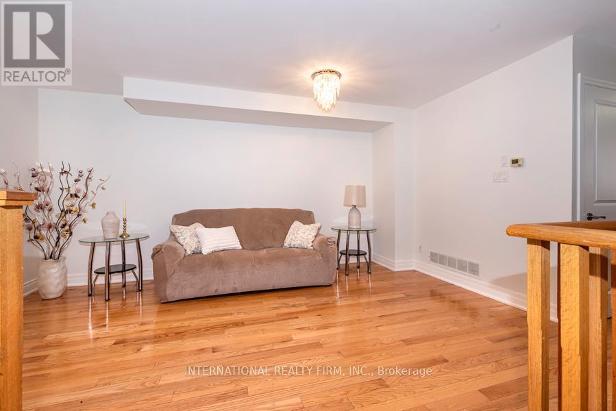 28 Camps Lane, Toronto, Ontario  M1E 0B2 - Photo 13 - E13038830