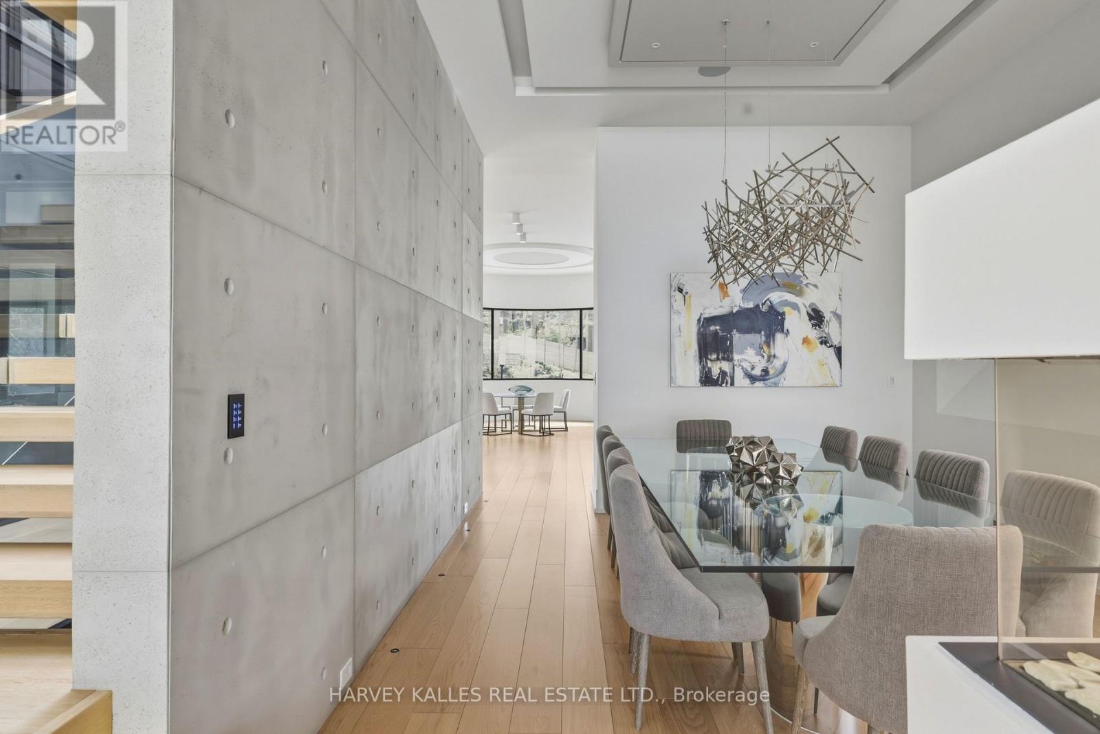 12 Winton Road, Toronto, Ontario  M4N 3E3 - Photo 8 - C12992250