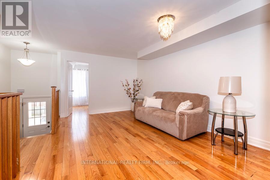 28 Camps Lane, Toronto, Ontario  M1E 0B2 - Photo 14 - E13038830